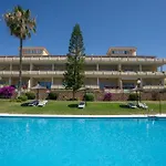 Mediterranean With Seaview, 365-day Open Pool And Walking Distance To The Lejlighed *