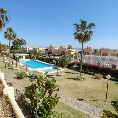 Mediterranean With Seaview, 365-day Open Pool And Walking Distance To The Appartamento