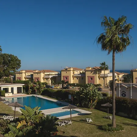 Mediterranean With Seaview, 365-day Open Pool And Walking Distance To The * Marbella