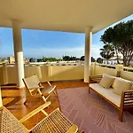 Mediterranean With Seaview, 365-day Open Pool And Walking Distance To The Μαρμπέλλα