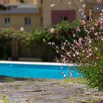 Mediterranean With Seaview, 365-day Open Pool And Walking Distance To The アパート *