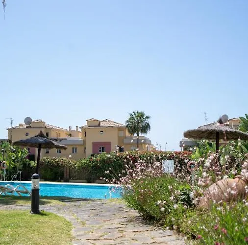 Апартаменты Seaview And Big Terrace Cabopino Марбелья