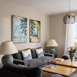 Mediterranean With Seaview, 365-day Open Pool And Walking Distance To The