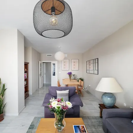 Mediterranean With Seaview, 365-day Open Pool And Walking Distance To The